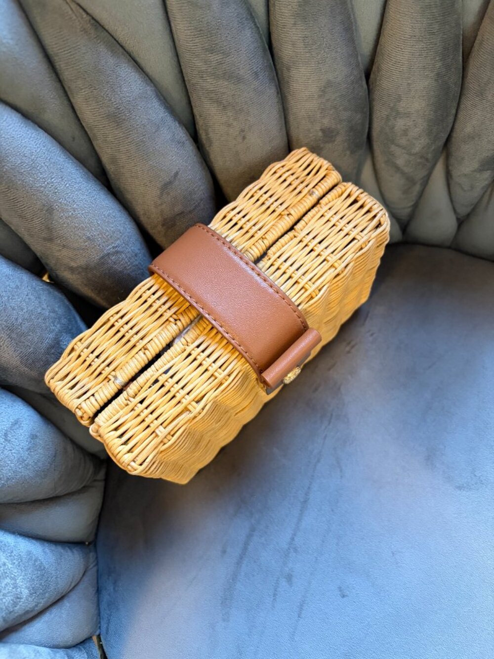 Veronica Beard Lock Box Clutch - Picture 3 of 4